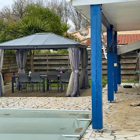 Lotus - Terrasse - Piscine - Parking Holiday home