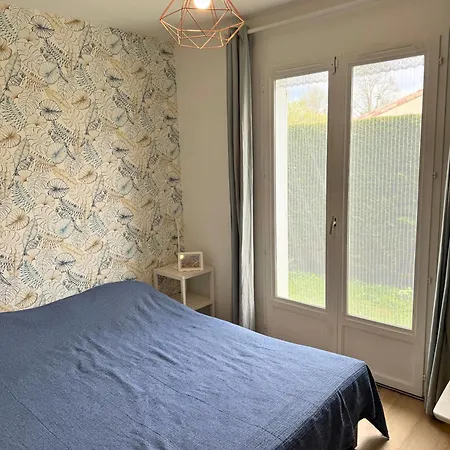 Holiday home Lotus - Terrasse - Piscine - Parking